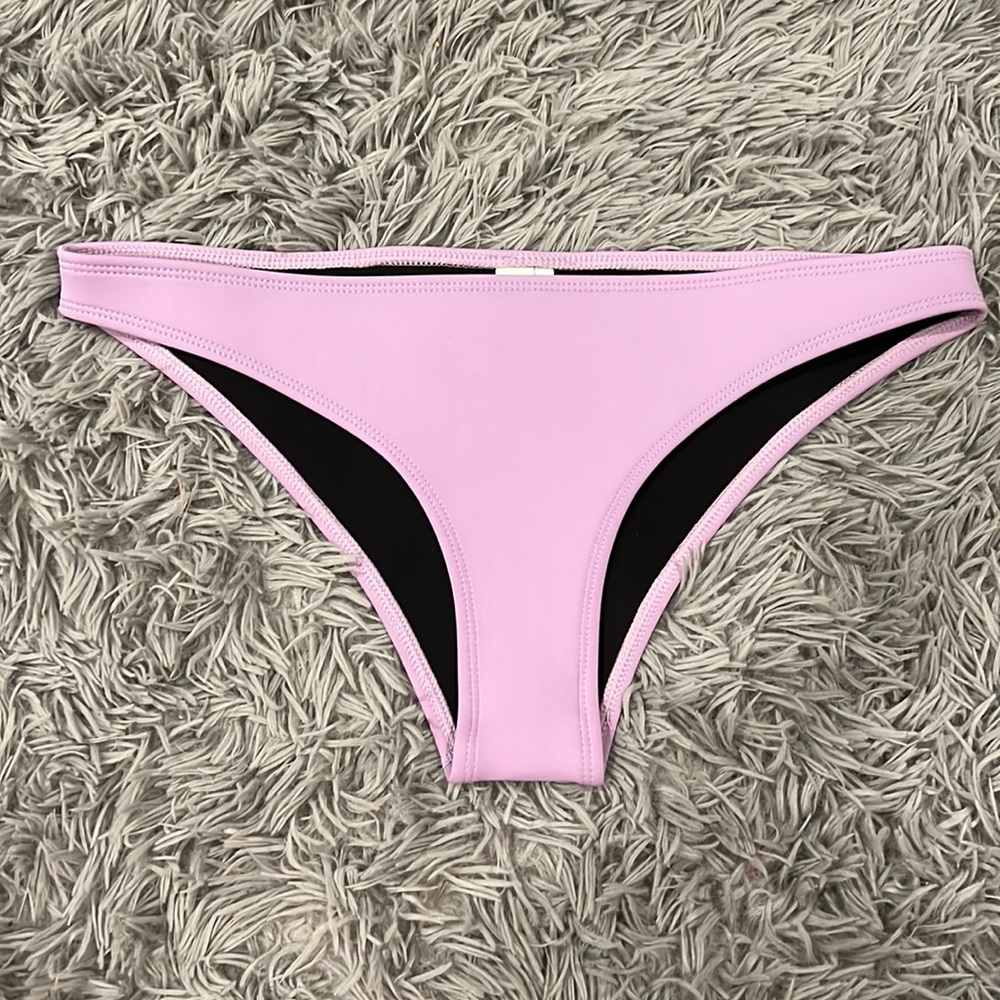 NWOT LILAC HOAKA SWIMWEAR BIKINI BOTTOM